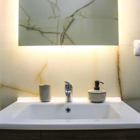 Spacious Living 828 Inn Golem (Tirana)