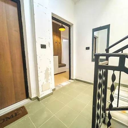 Inn Spacious Living 828 Golem (Tirana)